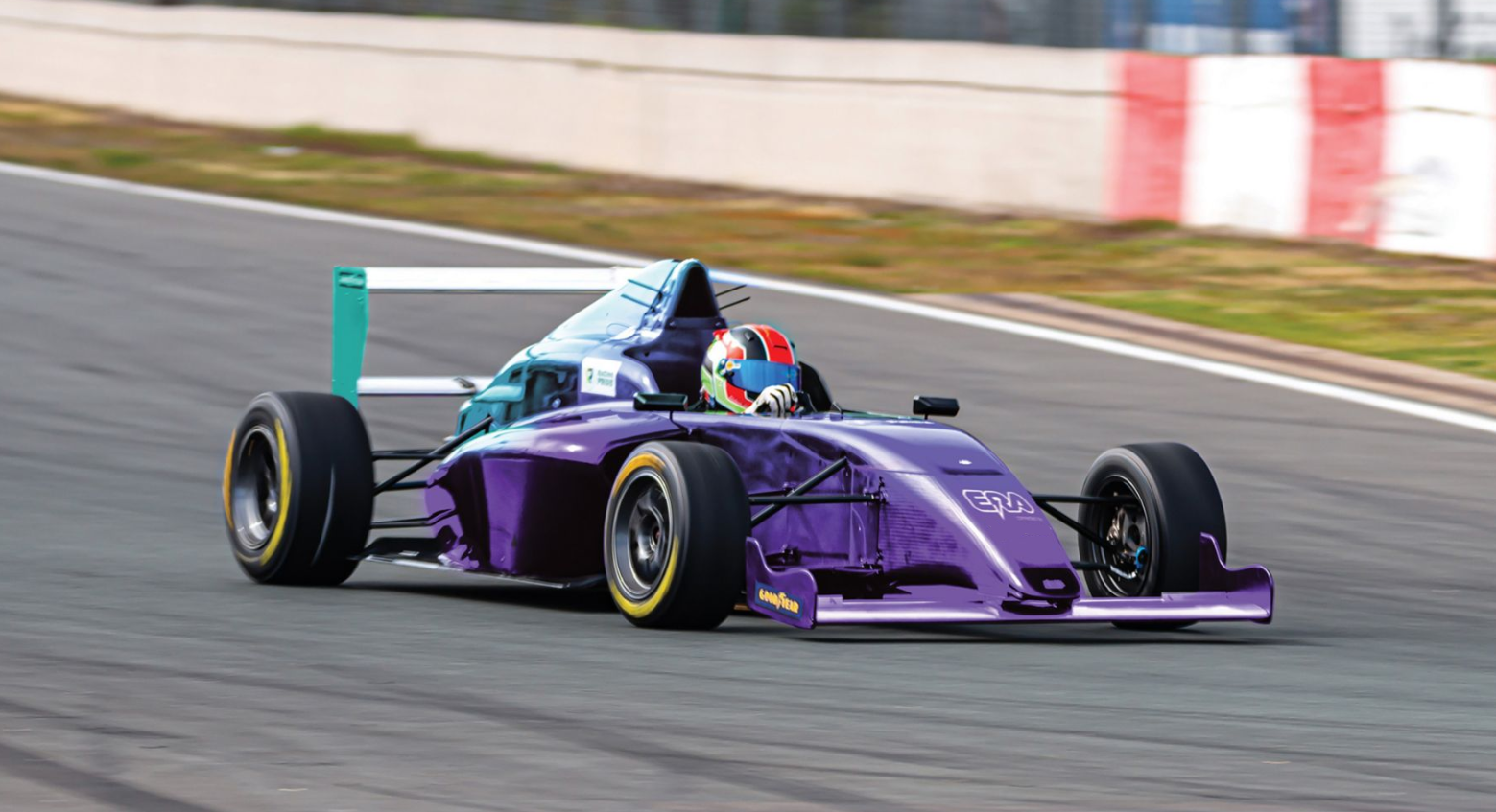 Bringing the disruptive potential of IoT to the green racetrack 